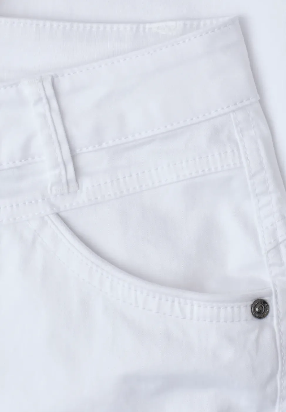 7/8 Slim Leg Hose im Satin-Look