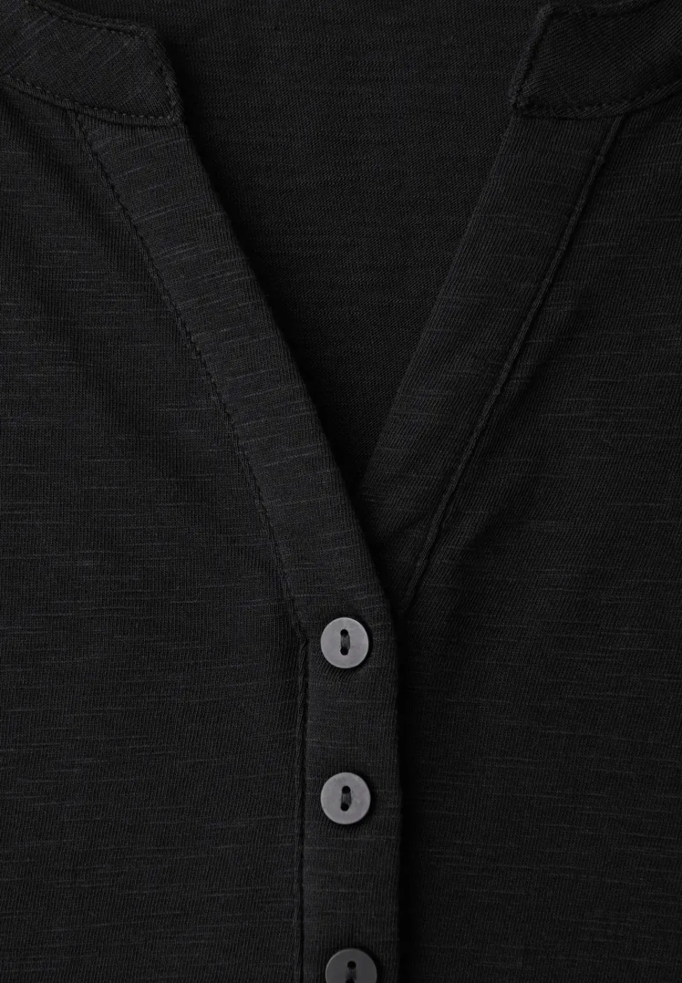 3/4-Arm Shirt mit Split Neck und Knöpfen