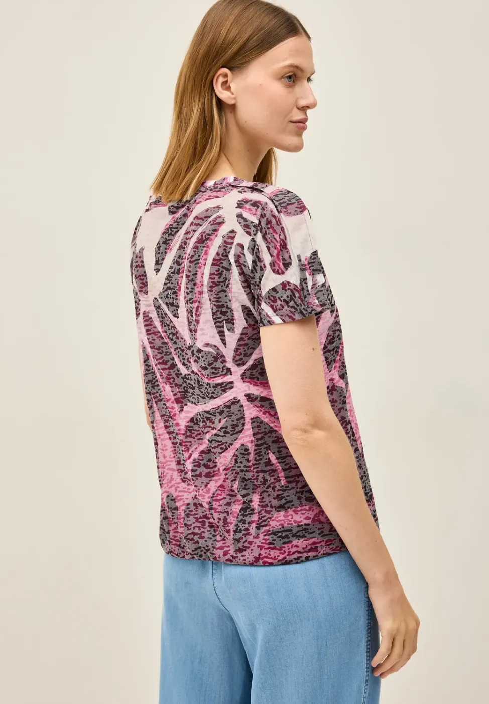 Ausbrenner-Shirt mit Muster