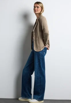 Basic Blazer