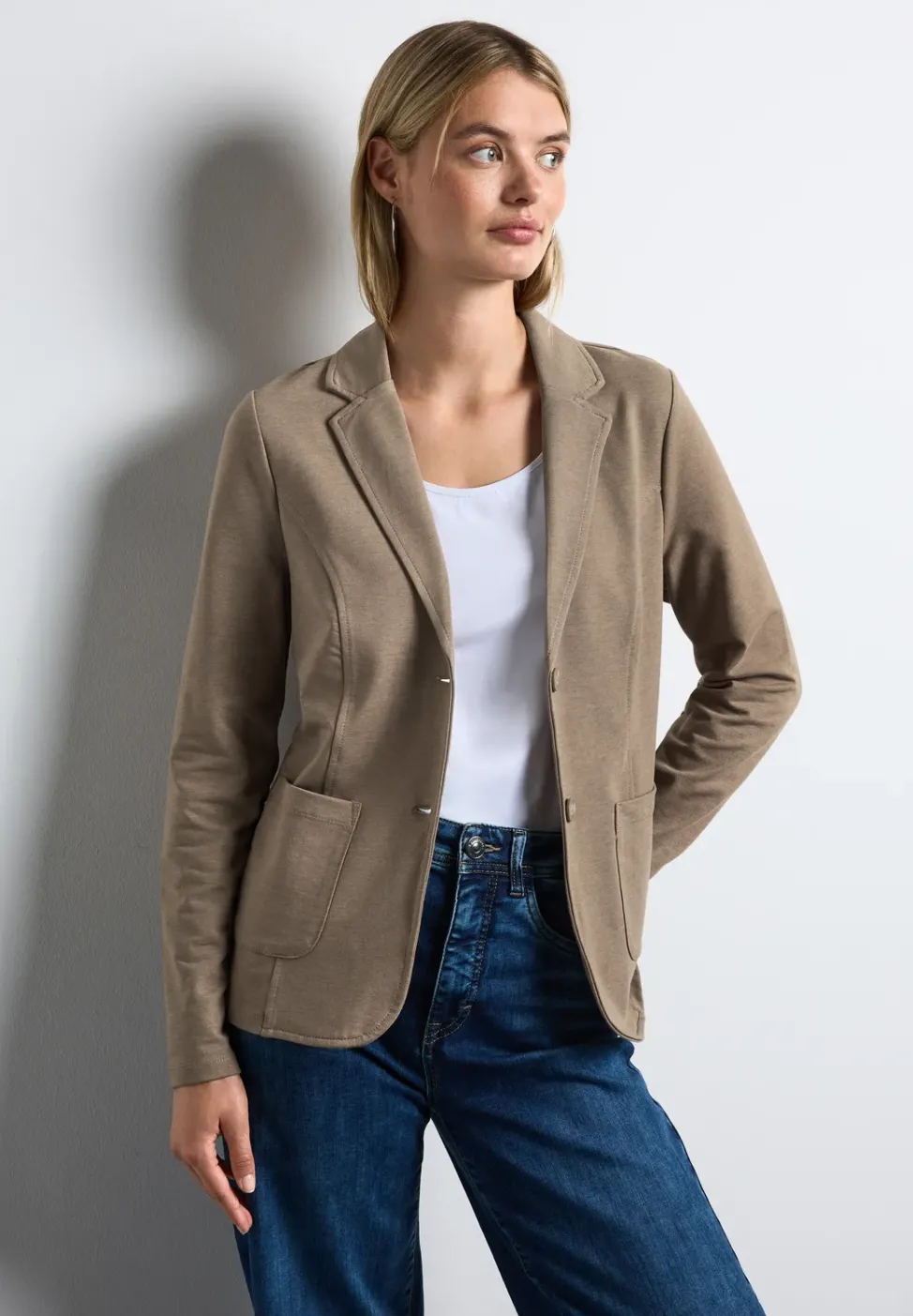 Basic Blazer