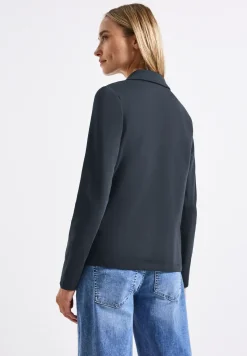 Basic Blazer