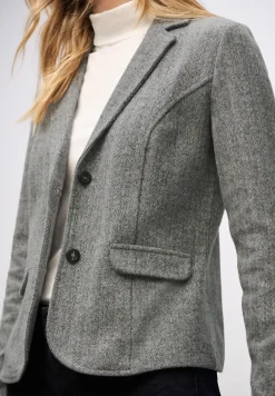 Basic Blazer