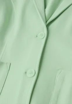 Basic Blazer