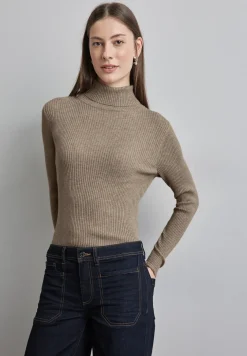 Basic Rollkragen-Pullover