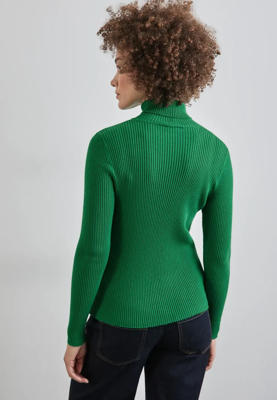 Basic Rollkragen-Pullover