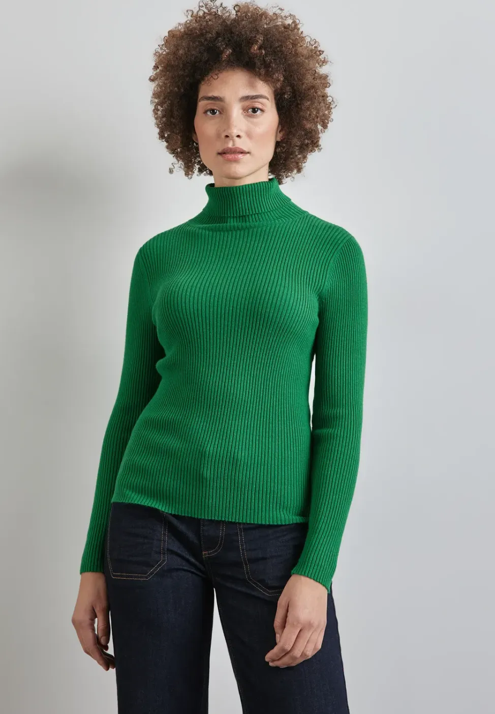 Basic Rollkragen-Pullover