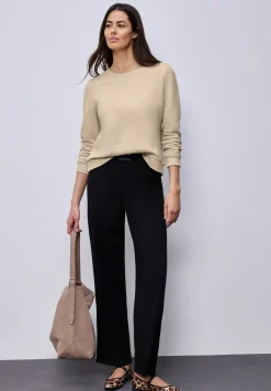 Basic Sweatshirt