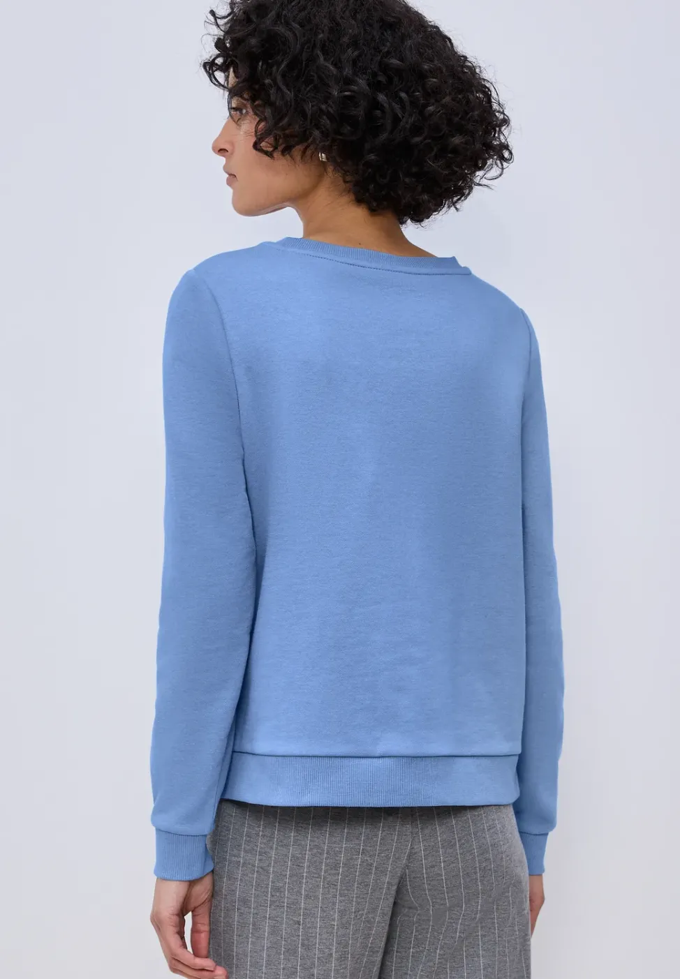 Basic Sweatshirt