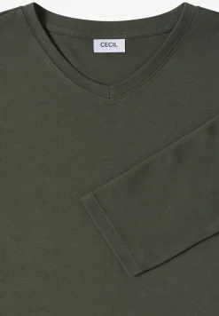 Basic T-Shirt