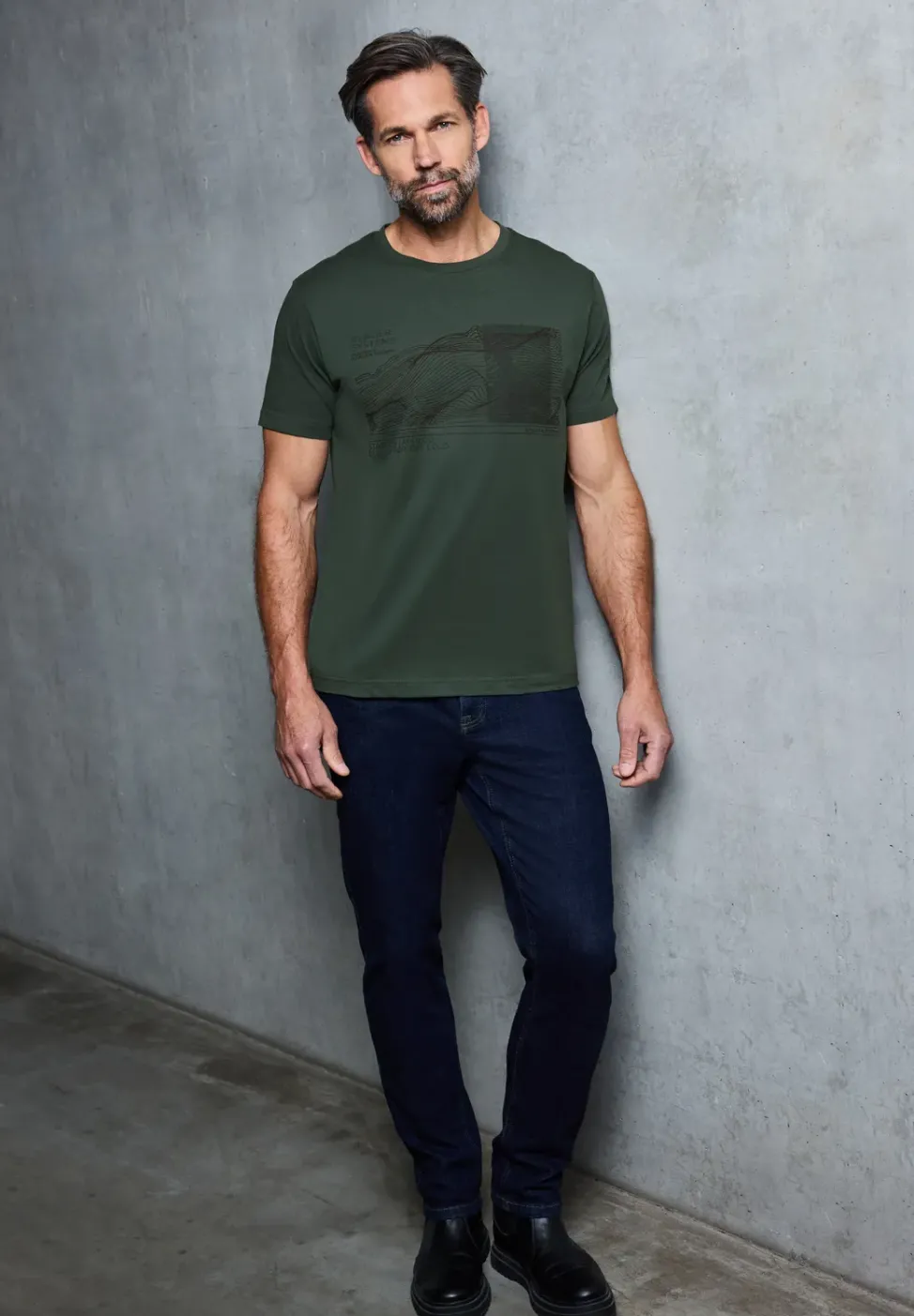 Basic T-Shirt mit Frontprint