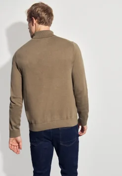 Basic Turtleneck Pullover