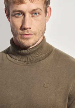 Basic Turtleneck Pullover