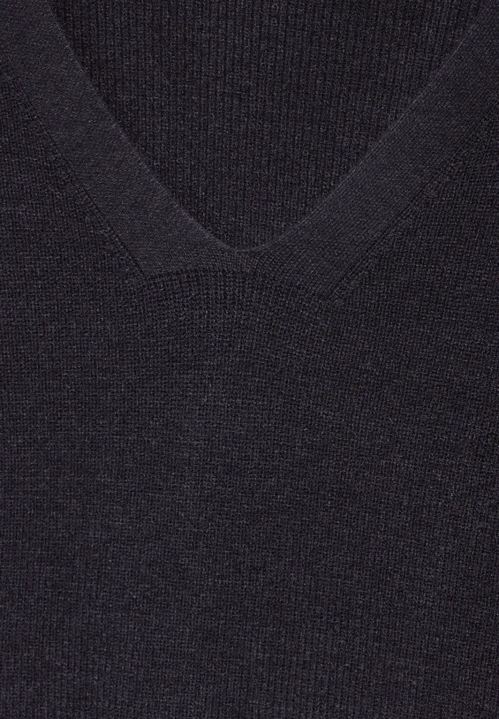 Basic Pullover