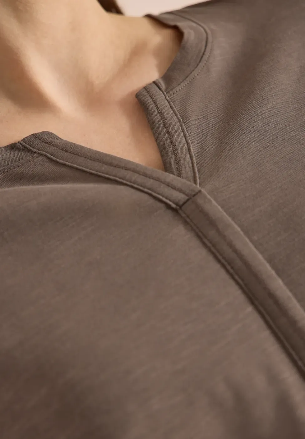 Basic Shirt im Tunika-Look