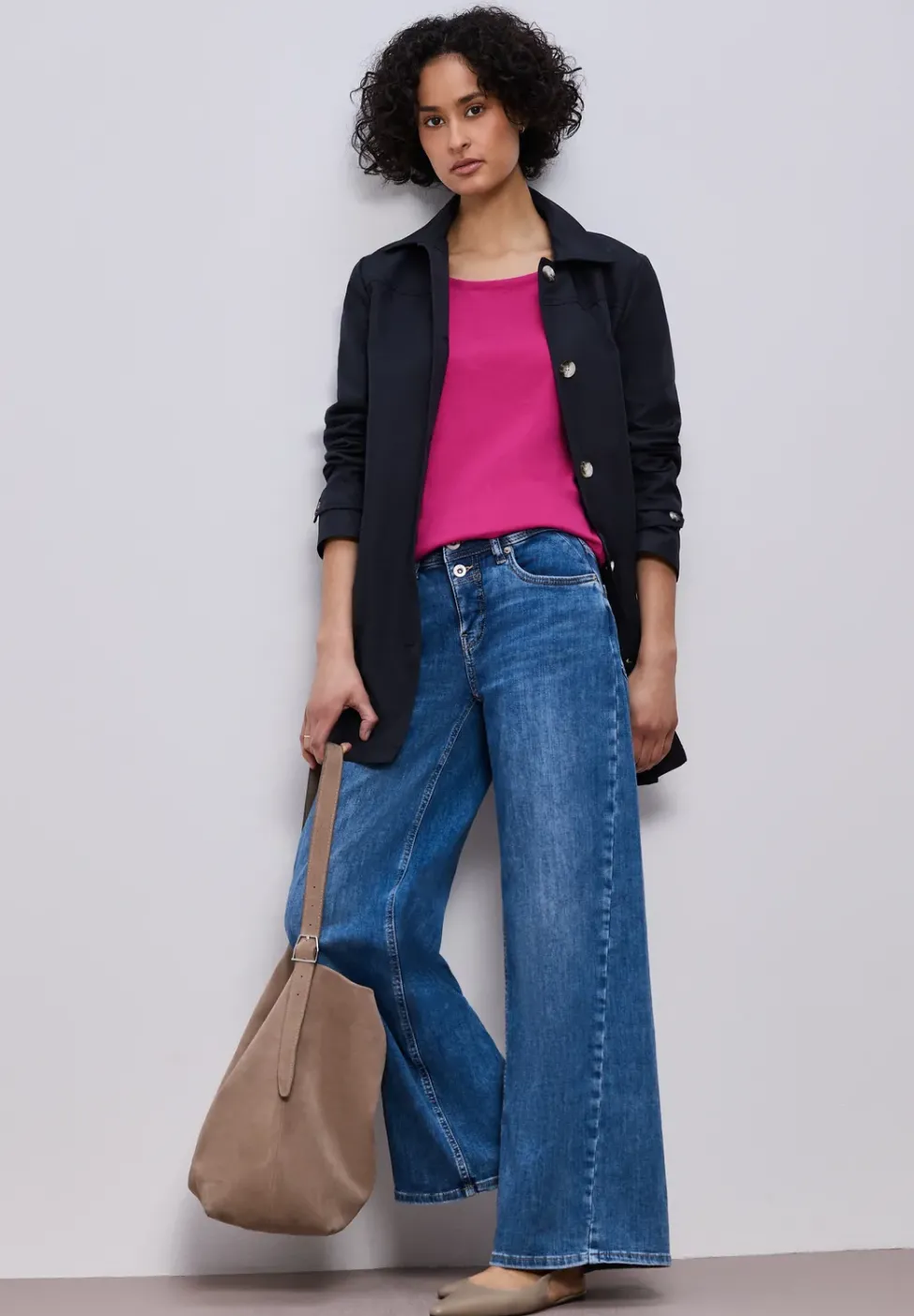 Basic Shirt mit U-Boot-Ausschnitt