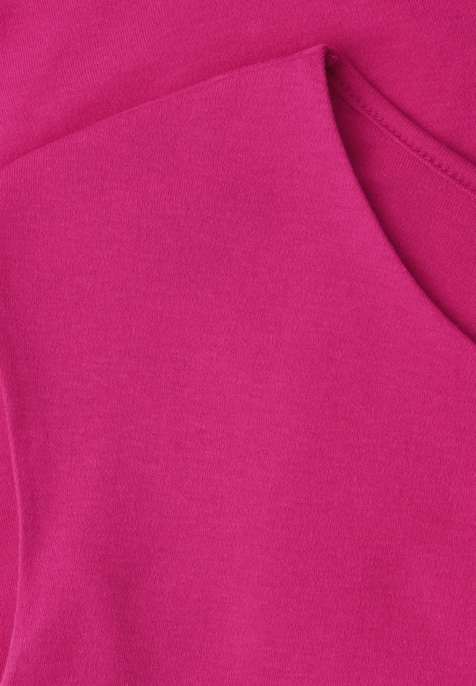 Basic Shirt mit U-Boot-Ausschnitt