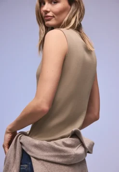 Basic Top