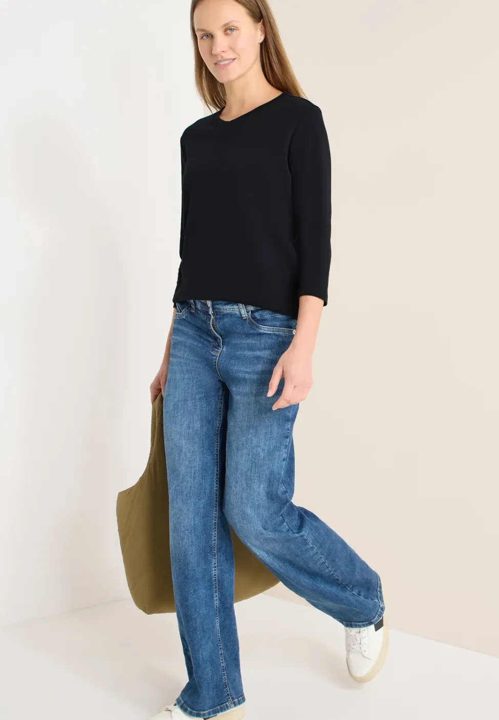 Basic T-Shirt