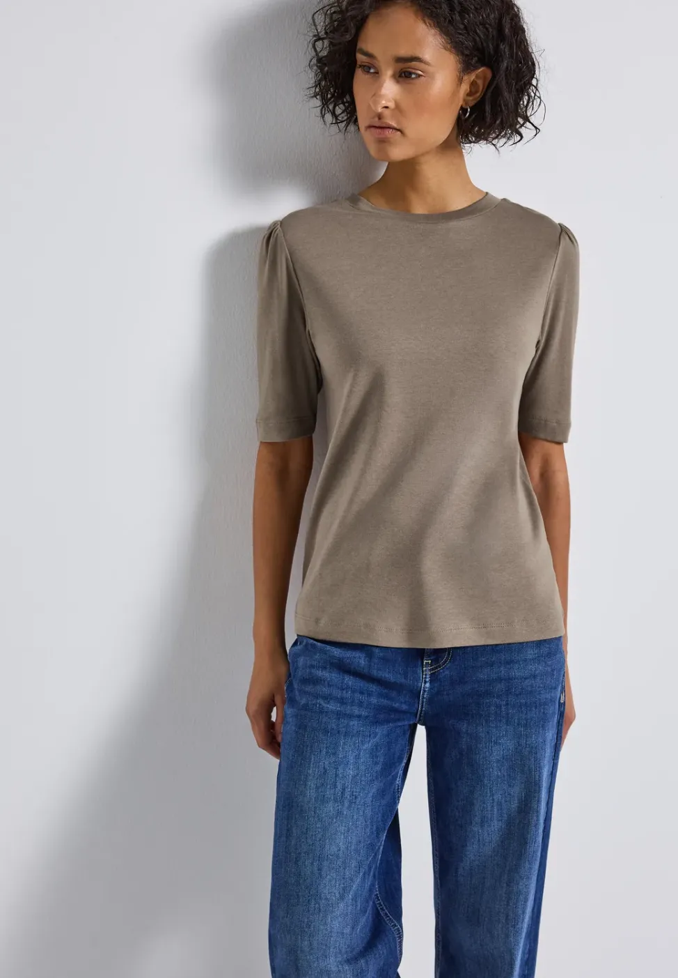 Basic T-Shirt mit Raffung