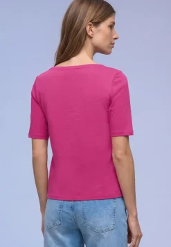 Basic T-Shirt mit U-Boot-Ausschnitt