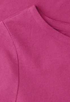 Basic T-Shirt mit U-Boot-Ausschnitt