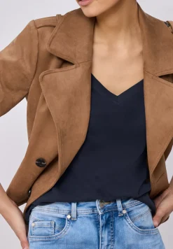 Basic T-Shirt mit V-Neck in Unifarbe