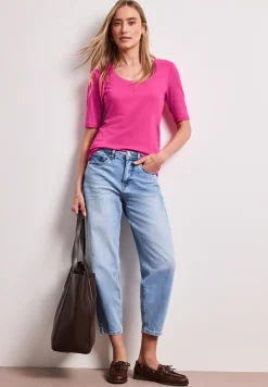 Basic T-Shirt mit V-Neck in Unifarbe