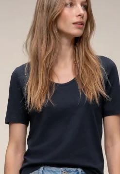 Basic T-Shirt mit V-Neck in Unifarbe