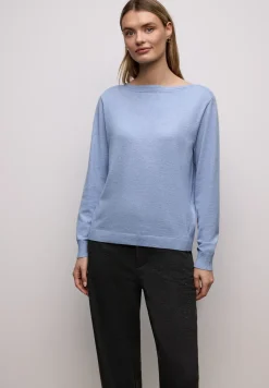 Basic U-Boot Pullover