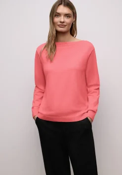 Basic U-Boot Pullover