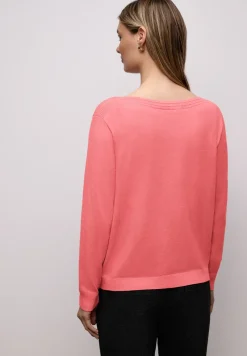 Basic U-Boot Pullover