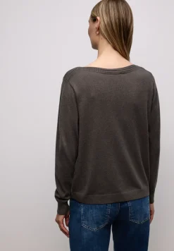 Basic U-Boot Pullover