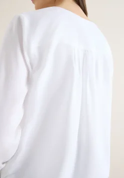 Bluse in Unifarbe
