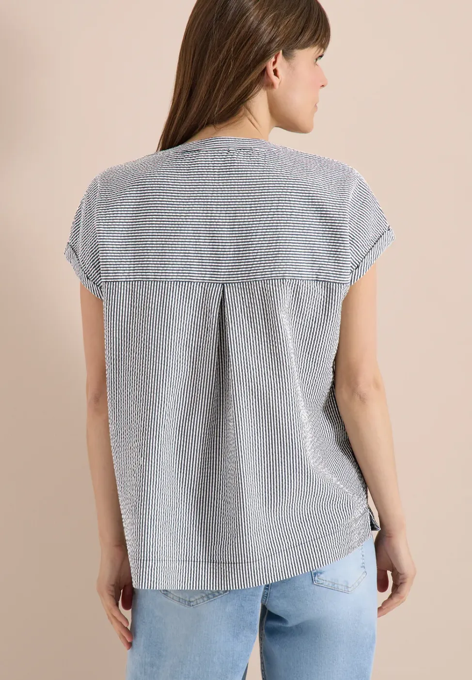 Bluse mit Split Neck in Seersuckerqualität