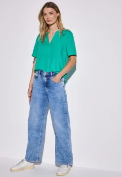 Bluse in Unifarbe