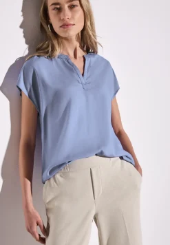 Bluse in Unifarbe