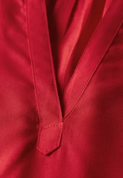 Bluse in Unifarbe