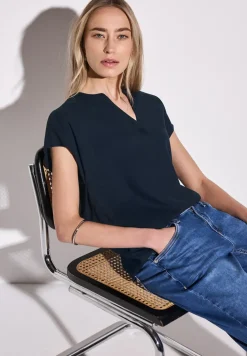 Bluse in Unifarbe