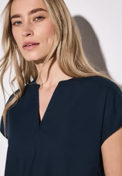 Bluse in Unifarbe