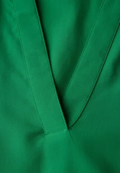 Bluse in Unifarbe