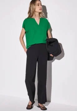 Bluse in Unifarbe