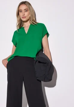 Bluse in Unifarbe