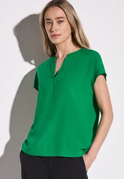 Bluse in Unifarbe