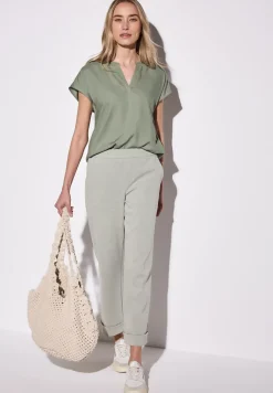 Bluse in Unifarbe