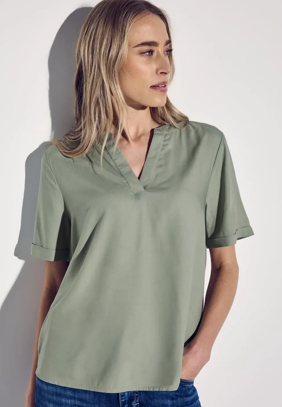 Bluse in Unifarbe