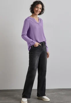 Bluse in Unifarbe
