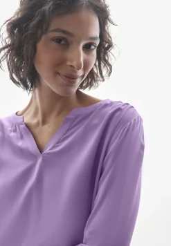 Bluse in Unifarbe