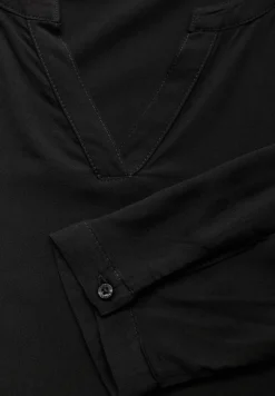 Bluse in Unifarbe