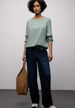 Bluse mit Elastiksaum
